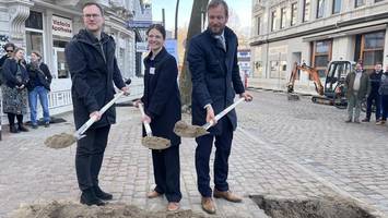 autos raus aus ottensen: jetzt beginnt die „operation am herzen des viertels“