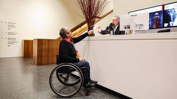 verein testet: wie ist es, als rollstuhlfahrer ein hamburger museum zu besuchen?