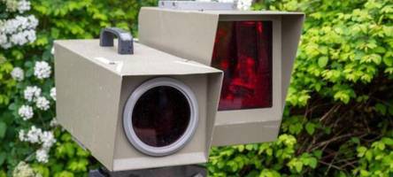 blitzermarathon 2026: darum sind warnapps vor blitzern verboten