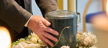 stadt-personal wegen bestattungsdienst vor gericht: was hinter den vorwürfen steckt