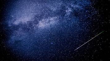 experten bestätigen, dass es sich bei dem feuerball über england um einen meteoriten handelte