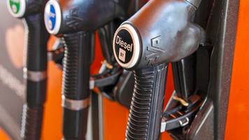 Deutschland senkt Spritsteuer: Grenztankstellen profitieren, Niederlande fürchten Kundenflucht