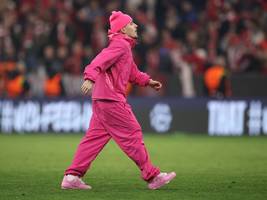 leute: pretty in pink