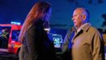 arbeitsunfall: bürgermeisterin zeigt sich nach unglück in fabrik entsetzt