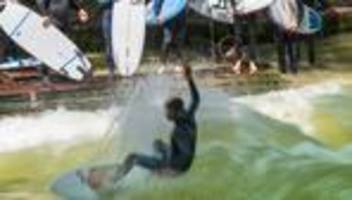 eisbach: nach unfall: suche nach sicherer lösung für surfwelle