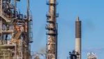 Feuer nahe Melbourne: Brand in Raffinerie bremst Australiens Treibstoffproduktion