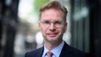 Hohe Spritpreise: Steuerzahlerbund: Höhere Pendlerpauschale besser als Prämie