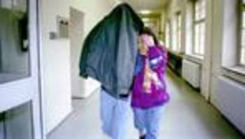 kindesmissbrauch: sechzehn kinder, fünfundzwanzig angeklagte, ein fataler irrtum