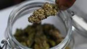 Kriminalität: Zwei Männer wegen mutmaßlichen Drogenhandels unter Verdacht