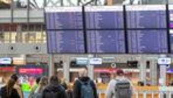 Luftverkehr: Mehr als 60 Flugausfälle in Hamburg wegen Streiks