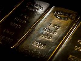 Eine Wahnsinnsgeschichte: Mann findet vergessenes Gold in gekauftem Tresor