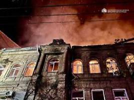 Zwölfjähriger unter den Opfern: 14 Tote - Russland terrorisiert die Ukraine mit massiven Luftangriffen