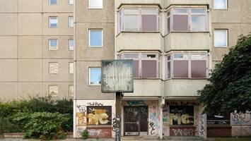ddr-kaufhalle in friedrichshain: von einer ruine zum neubau-ensemble