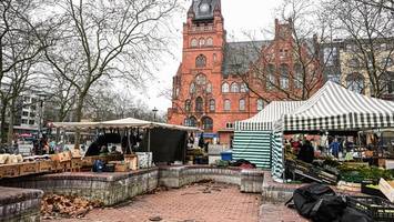 Warum sich die Neugestaltung vom Hermann-Ehlers-Platz zwei Jahre verzögert
