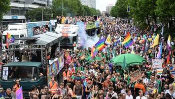 verein verkündet: berlin bekommt „größtes csd-wochenende in seiner geschichte“