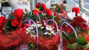 muttertag 2026: warum eine feministin den feiertag erfand – und ihn bereute