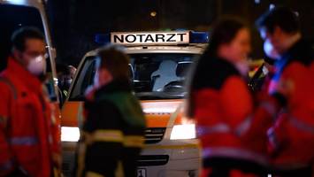 verkehrsunfall in stellingen: kind (13) schwer verletzt in klinik gebracht