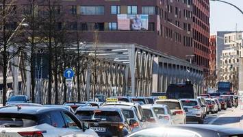 Überraschender trend: zahl der pkw in hamburg steigt schon wieder