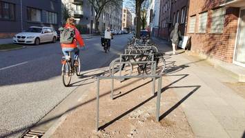 Anwohner in Barmbeker Quartier verzweifeln an Parkplatzsuche – „Geduldsspiel“