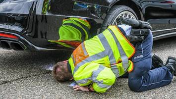 autoposerin in röhrendem porsche cayenne gestoppt – und lkw beim „kurvenrasen“