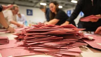 „Nur schlechte Lösungen“ – Streit über neue Wahlkreise in Hamburg eskaliert