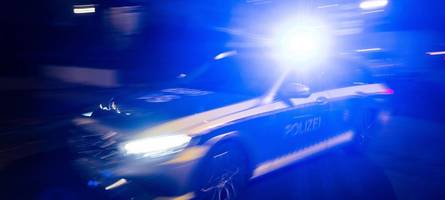 polizeieinsatz in augsburger innenstadt-hotel: 35-jähriger attackiert polizisten