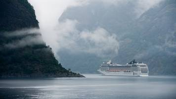 traum ihres lebens geplatzt: polarlichter-kreuzfahrt wird abgebrochen – passagiere fordern entschädigung