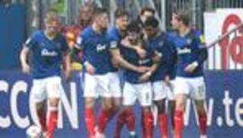 2. Fußball-Bundesliga: Klassenerhalt greifbar: Kiel fertigt Kaiserslautern ab