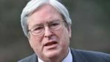 Interessenkonflikte: Beraterjob bei Kanzlei bleibt Ex-Minister untersagt