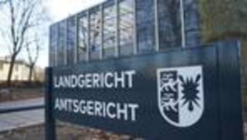 Mordprozess: Frau muss nach tödlichem Feuer in forensische Psychiatrie