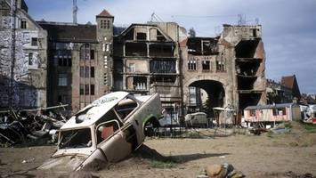Ein Selbstmord und der Kampf zwischen Punks und Rechten: Details übers Kunsthaus Tacheles in Mitte