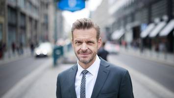 Florian Schroeder: Beim Schlager rollen sich mir die Zehennägel hoch