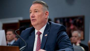 Umstrittene US-Einwanderungsbehörde: Trumps ICE-Chef tritt zurück