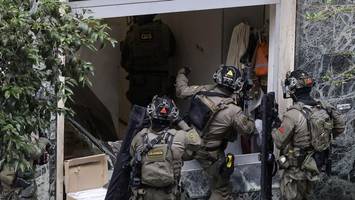 filmreifer banküberfall in neapel: täter treten als schauspieler auf