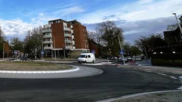 Nachts in Norderstedt: Jugendgang überfällt brutal Teenager und raubt sie aus