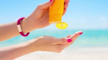 Wie lange hält Sonnencreme? Sichere Indizien für abgelaufene Produkte