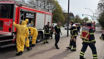 Gefährlicher Stoff in Firmengebäude? Großer Feuerwehreinsatz an der B5
