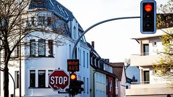 „Dauerrot“ an zahlreichen Ampeln – ganzes Hamburger Stadtgebiet von Störung betroffen