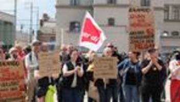 Arbeitsplätze: Wut-Bühne für Gewerkschafter und Politik bei Zalando-Protest