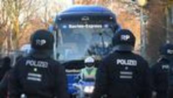 Fußball-Bundesliga: Nordderby: Nächtlicher Krach vor Mannschaftshotel des HSV