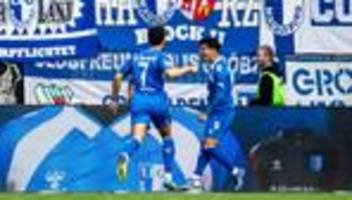 Fußball: Wichtiger Sieg: Magdeburg schlägt Düsseldorf