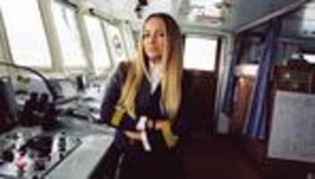 Schiffsoffizierin: Manchmal spricht sie mit der Adria