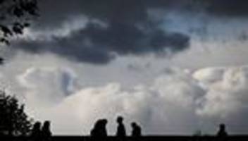 Wetterbericht: Schauer und Gewitter bringen Abkühlung nach Hessen