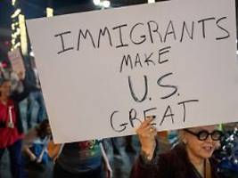 Methoden der Heimatschutzbehörde: 85-Jährige nach 16 Tagen US-Abschiebehaft zurück in Frankreich