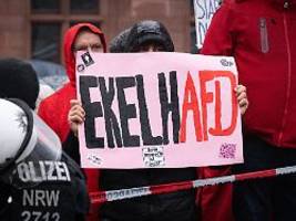 Wieduwilts Woche: Sehr viele Deutsche sind jetzt AfD-Fans. Wo bleibt der Messias der Mitte?