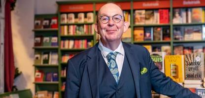 »druckfrisch« in der ard: denis scheck widmet sendung »starken frauen«