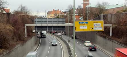 lärmschutzwand an der b17 in augsburg muss weg – doch es fehlt geld für einen ersatz