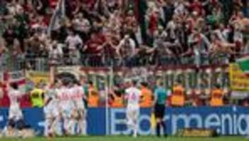 fußball-bundesliga: augsburg nach coup in leverkusen auf kurs klassenerhalt