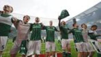 Fußball-Bundesliga: Raketen, Rote Karten, Rivalität: Werders wichtiger Derbysieg