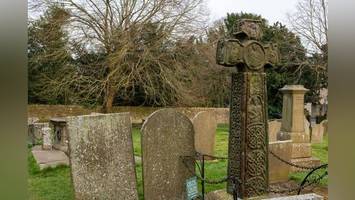 Forscher rätseln über Doppelgrab: Warum mussten Bruder und Schwester sterben?